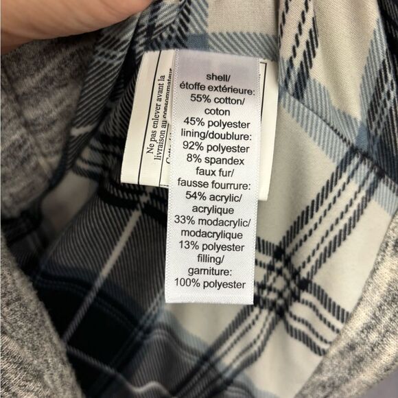 Maurices ladies Lg gray vest w/ fur lined hood - Picture 8 of 8